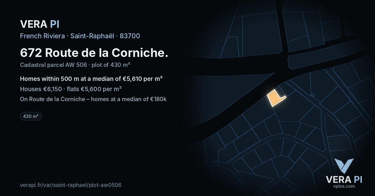 672 Route de la Corniche, Saint-Raphaël at night – the plot lit, the parcels around coloured by the prices near them