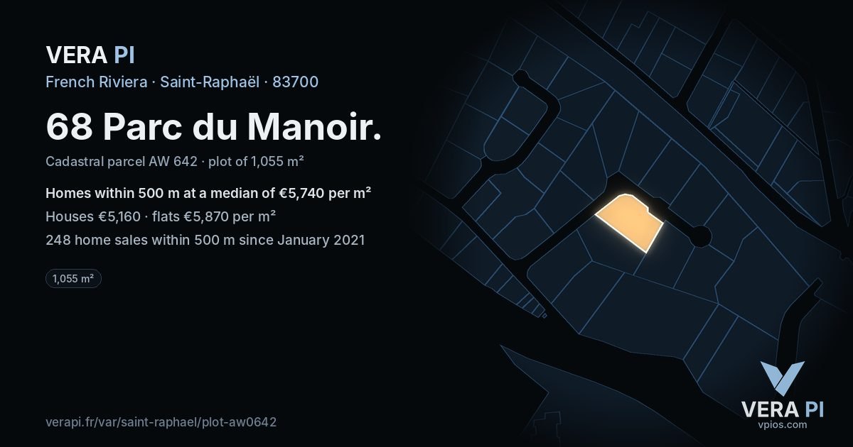 68 Parc du Manoir, Saint-Raphaël at night – the plot lit, the parcels around coloured by the prices near them