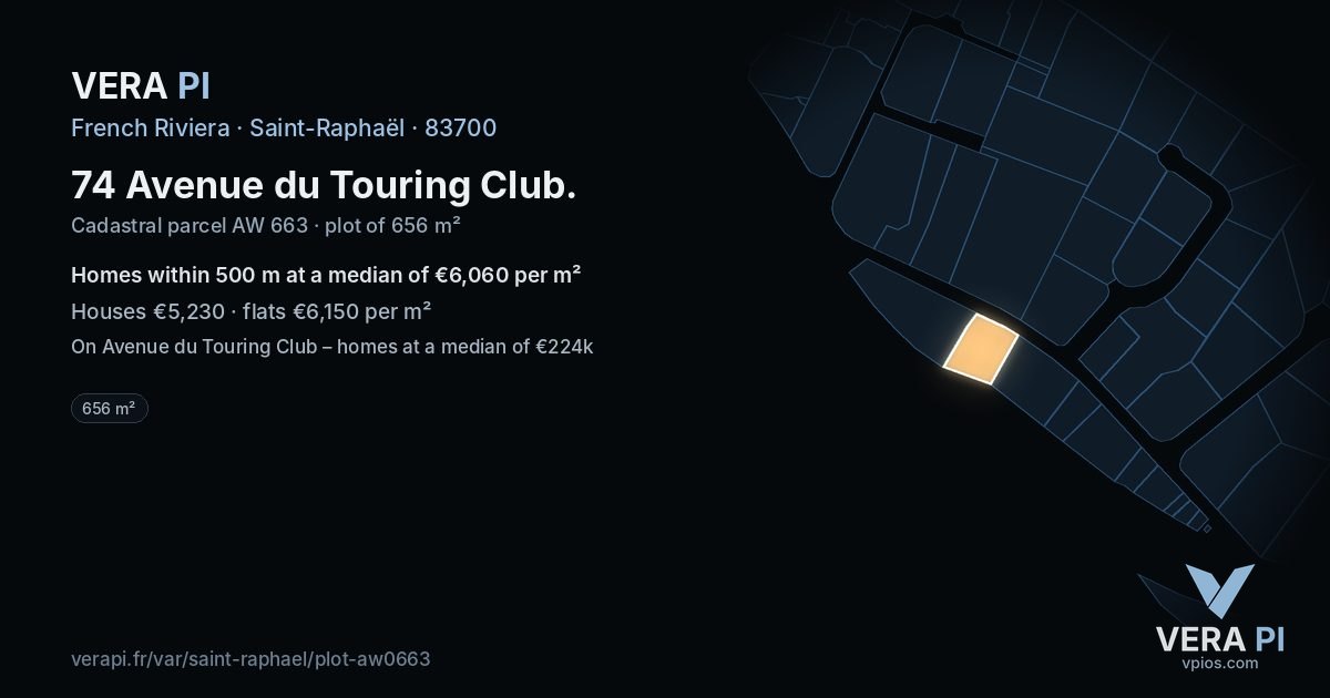 74 Avenue du Touring Club, Saint-Raphaël at night – the plot lit, the parcels around coloured by the prices near them