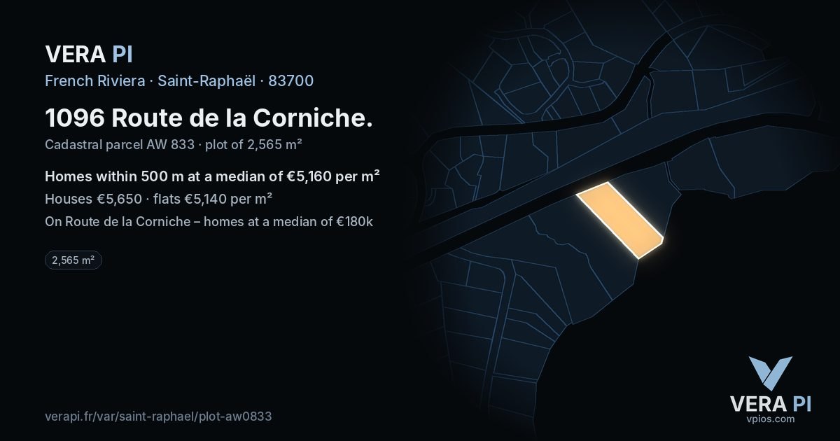 1096 Route de la Corniche, Saint-Raphaël at night – the plot lit, the parcels around coloured by the prices near them