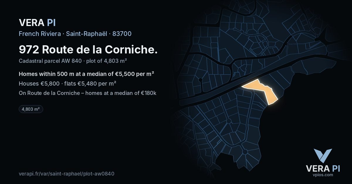 972 Route de la Corniche, Saint-Raphaël at night – the plot lit, the parcels around coloured by the prices near them