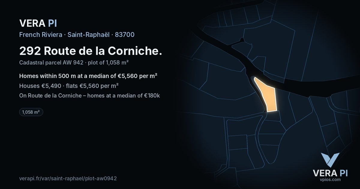 292 Route de la Corniche, Saint-Raphaël at night – the plot lit, the parcels around coloured by the prices near them