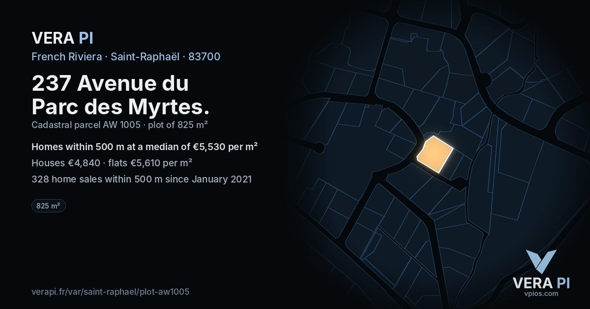 237 Avenue du Parc des Myrtes, Saint-Raphaël at night – the plot lit, the parcels around coloured by the prices near them