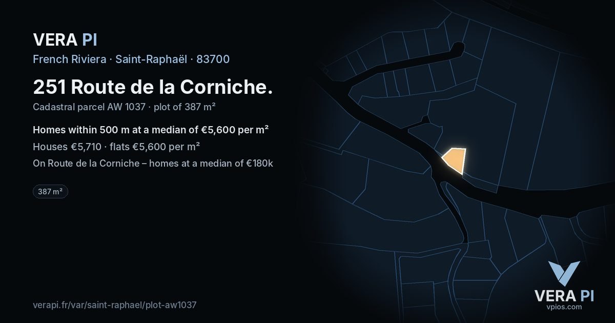 251 Route de la Corniche, Saint-Raphaël at night – the plot lit, the parcels around coloured by the prices near them