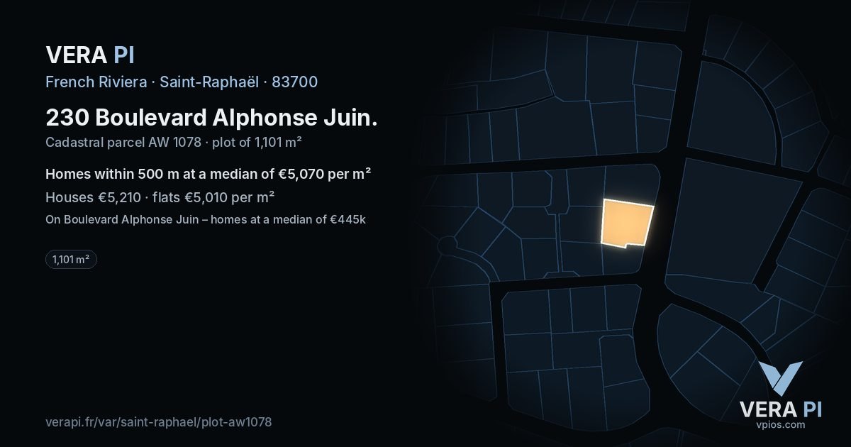 230 Boulevard Alphonse Juin, Saint-Raphaël at night – the plot lit, the parcels around coloured by the prices near them