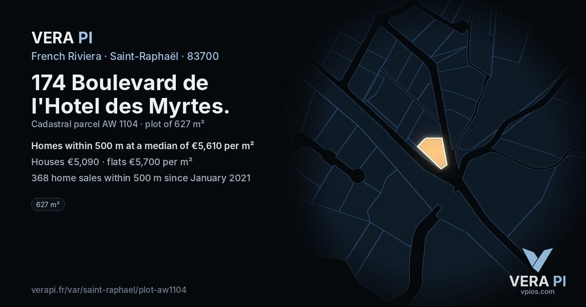 174 Boulevard de l'Hotel des Myrtes, Saint-Raphaël at night – the plot lit, the parcels around coloured by the prices near them