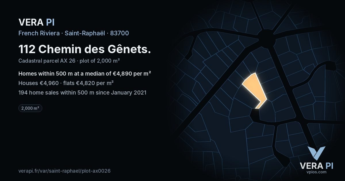 112 Chemin des Gênets, Saint-Raphaël at night – the plot lit, the parcels around coloured by the prices near them