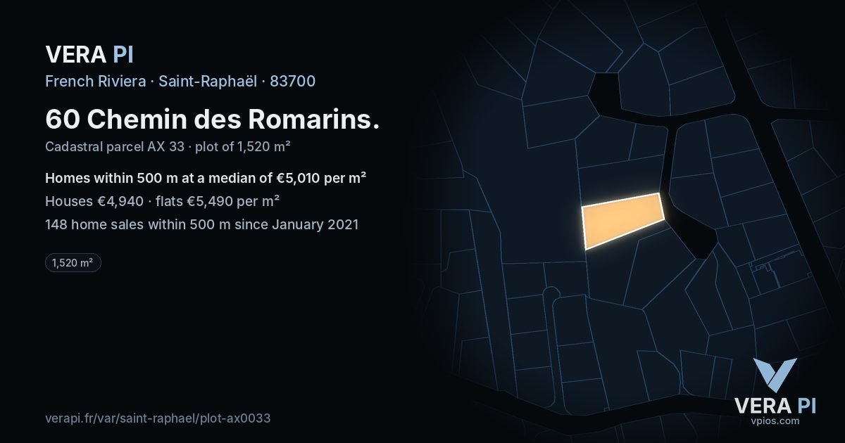 60 Chemin des Romarins, Saint-Raphaël at night – the plot lit, the parcels around coloured by the prices near them