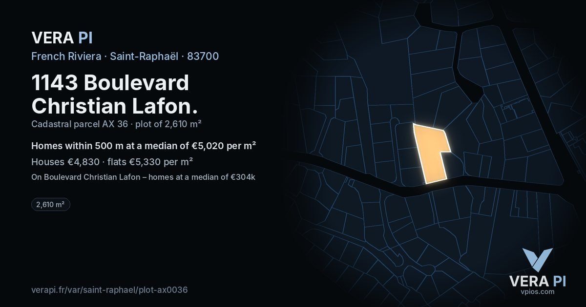 1143 Boulevard Christian Lafon, Saint-Raphaël at night – the plot lit, the parcels around coloured by the prices near them