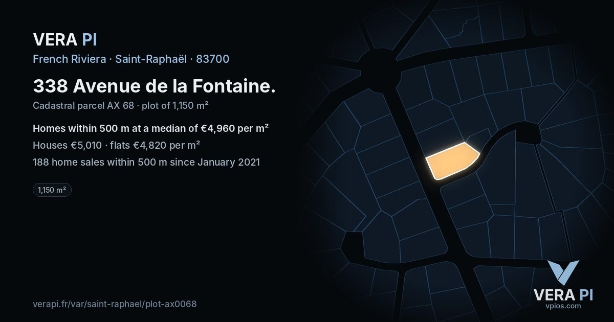 338 Avenue de la Fontaine, Saint-Raphaël at night – the plot lit, the parcels around coloured by the prices near them