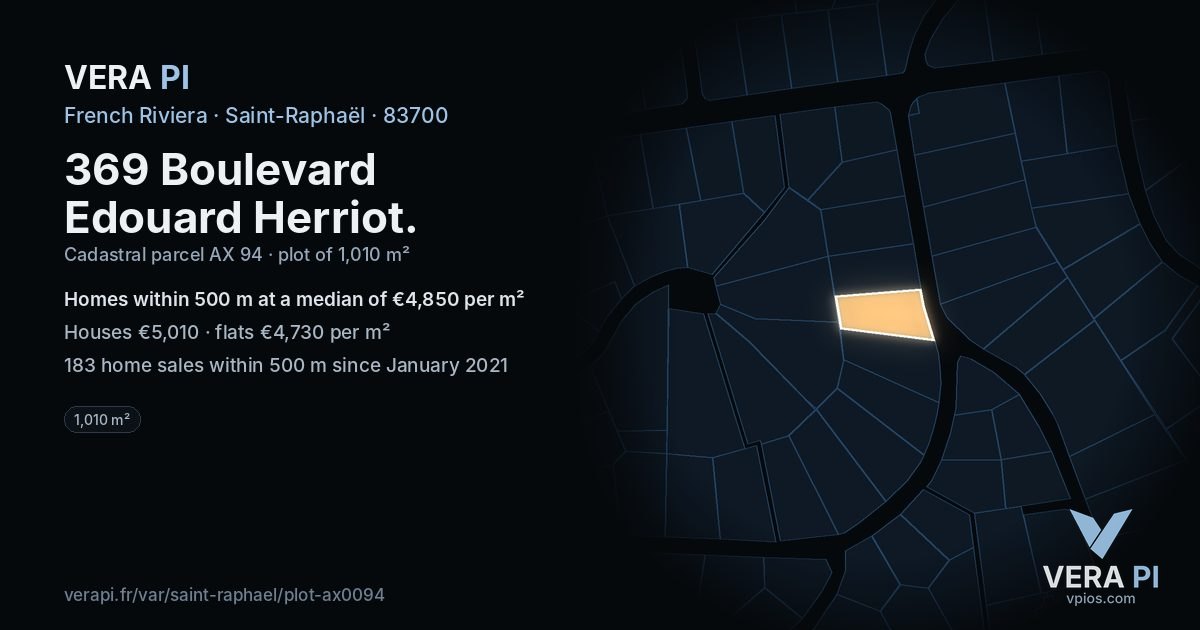 369 Boulevard Edouard Herriot, Saint-Raphaël at night – the plot lit, the parcels around coloured by the prices near them