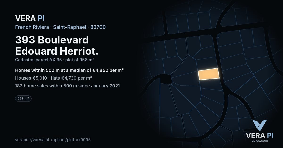 393 Boulevard Edouard Herriot, Saint-Raphaël at night – the plot lit, the parcels around coloured by the prices near them