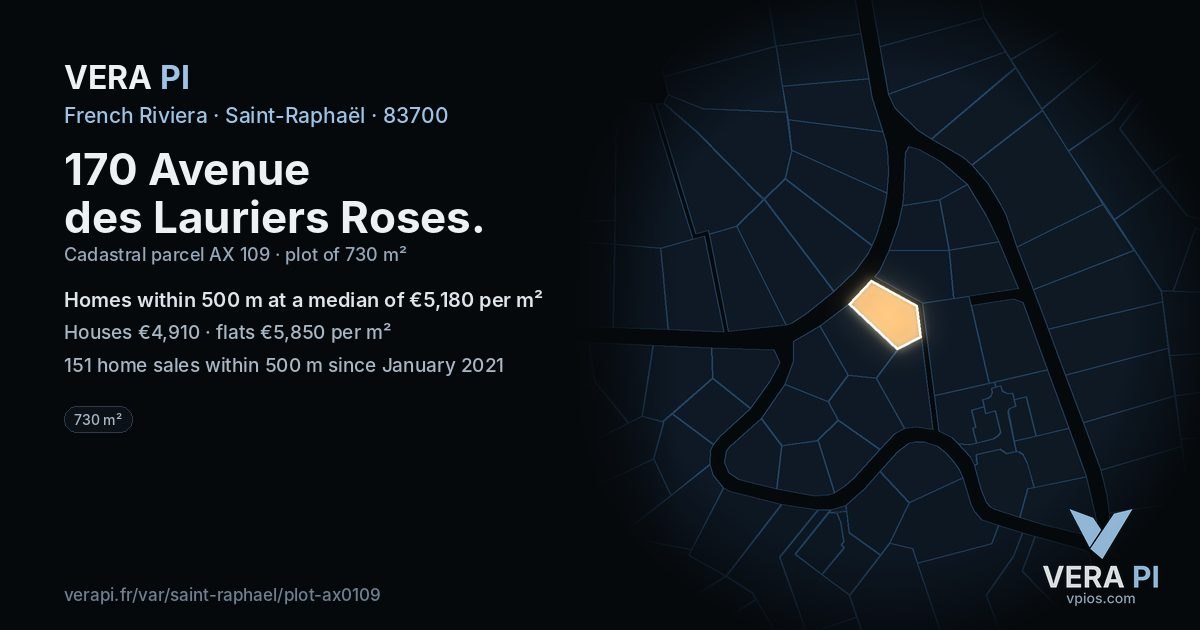 170 Avenue des Lauriers Roses, Saint-Raphaël at night – the plot lit, the parcels around coloured by the prices near them