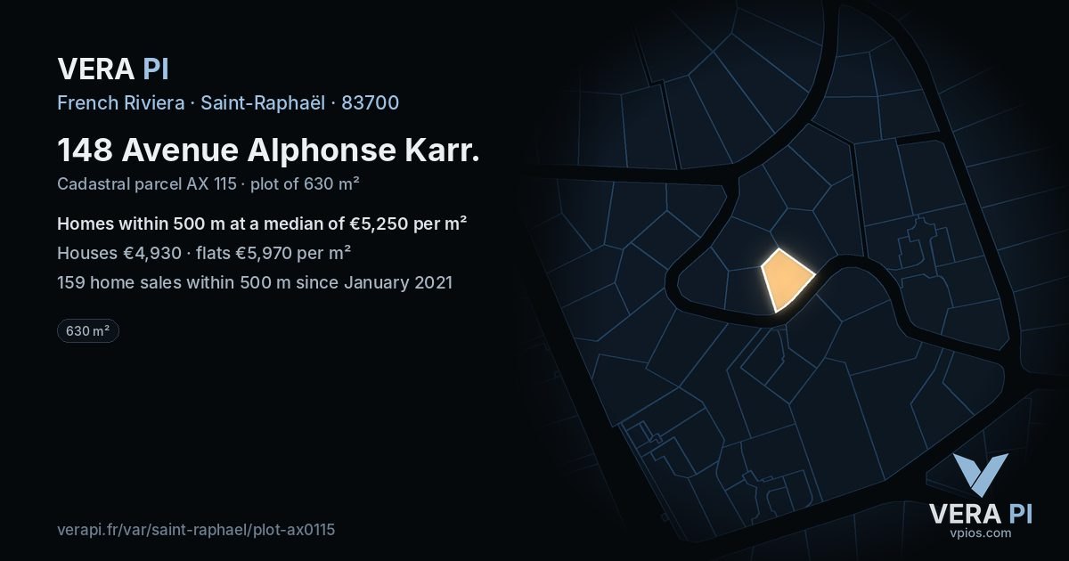 148 Avenue Alphonse Karr, Saint-Raphaël at night – the plot lit, the parcels around coloured by the prices near them
