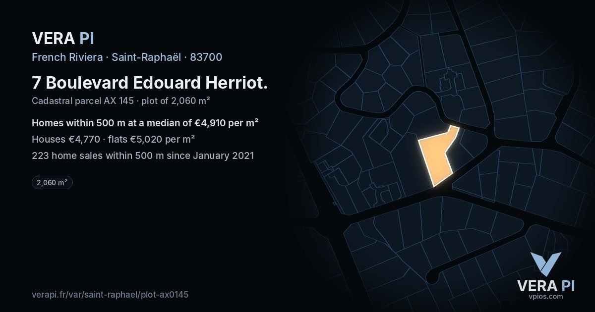 7 Boulevard Edouard Herriot, Saint-Raphaël at night – the plot lit, the parcels around coloured by the prices near them