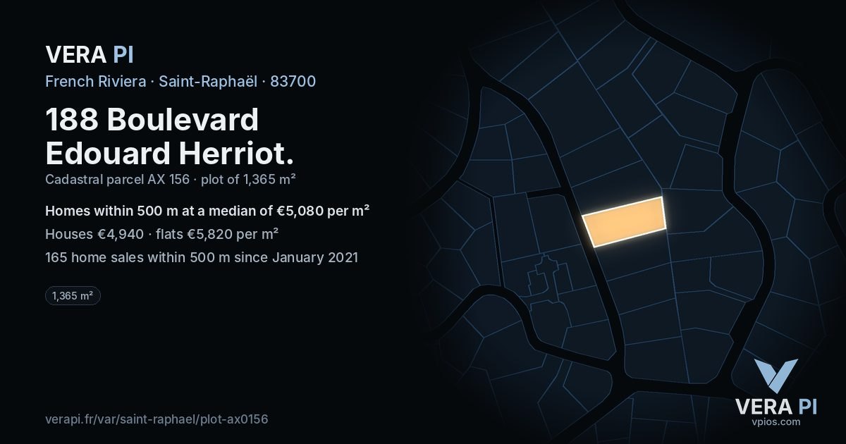 188 Boulevard Edouard Herriot, Saint-Raphaël at night – the plot lit, the parcels around coloured by the prices near them