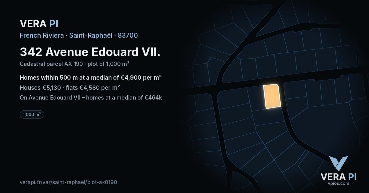 342 Avenue Edouard VII, Saint-Raphaël at night – the plot lit, the parcels around coloured by the prices near them