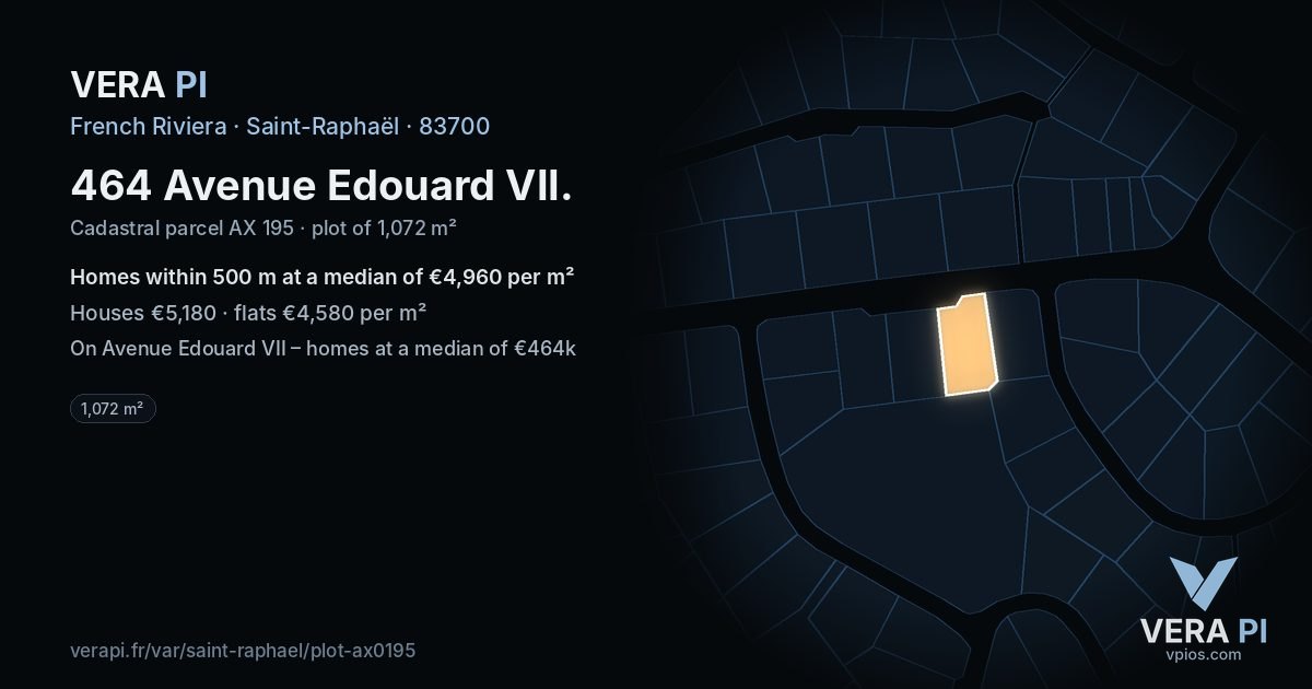 464 Avenue Edouard VII, Saint-Raphaël at night – the plot lit, the parcels around coloured by the prices near them