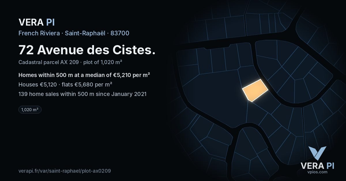 72 Avenue des Cistes, Saint-Raphaël at night – the plot lit, the parcels around coloured by the prices near them