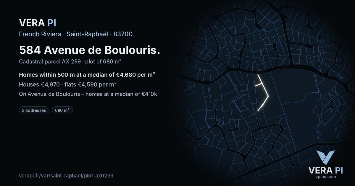 584 Avenue de Boulouris, Saint-Raphaël at night – the plot lit, the parcels around coloured by the prices near them