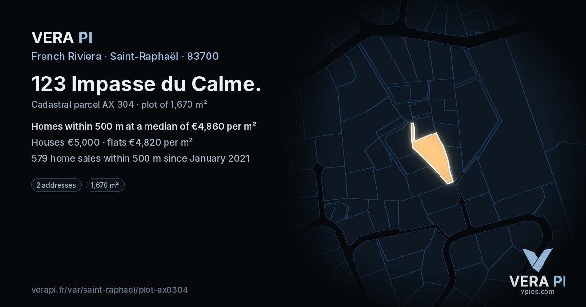 123 Impasse du Calme, Saint-Raphaël at night – the plot lit, the parcels around coloured by the prices near them