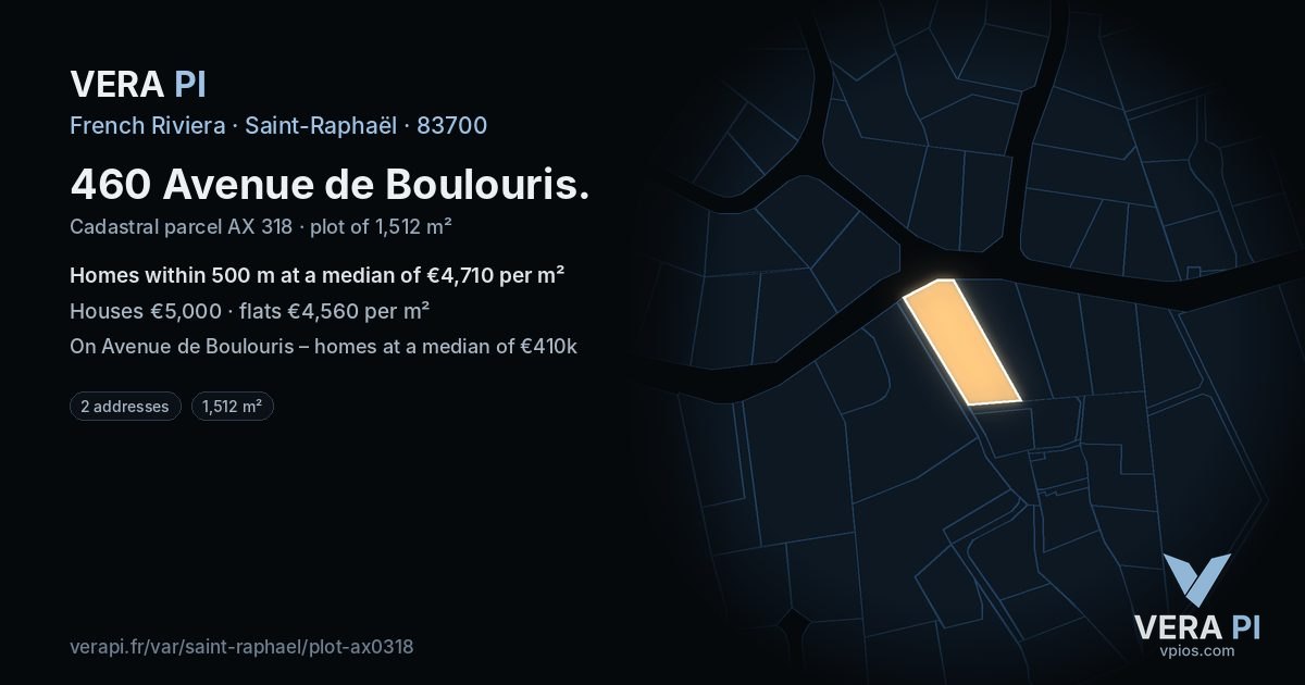 460 Avenue de Boulouris, Saint-Raphaël at night – the plot lit, the parcels around coloured by the prices near them