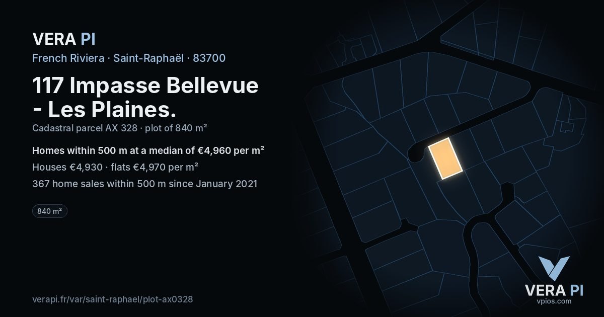 117 Impasse Bellevue - Les Plaines, Saint-Raphaël at night – the plot lit, the parcels around coloured by the prices near them