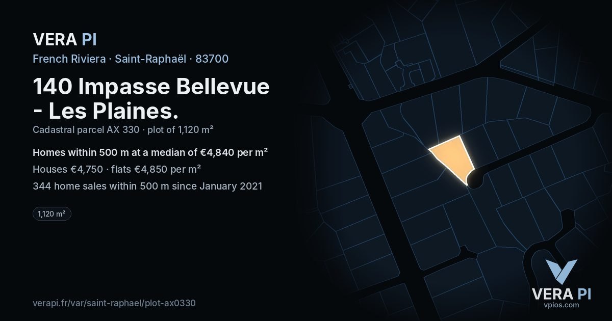 140 Impasse Bellevue - Les Plaines, Saint-Raphaël at night – the plot lit, the parcels around coloured by the prices near them