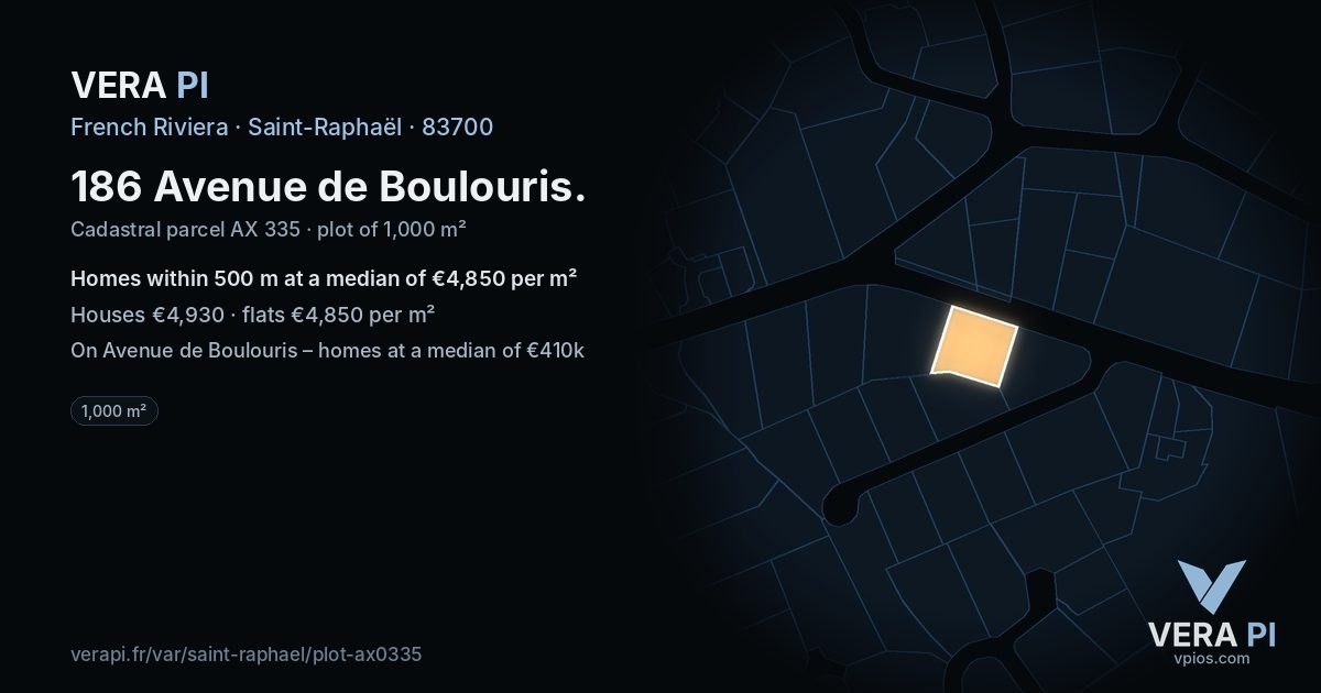 186 Avenue de Boulouris, Saint-Raphaël at night – the plot lit, the parcels around coloured by the prices near them