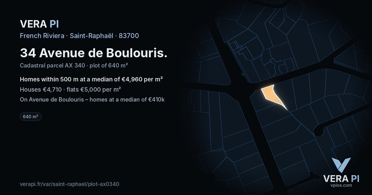 34 Avenue de Boulouris, Saint-Raphaël at night – the plot lit, the parcels around coloured by the prices near them