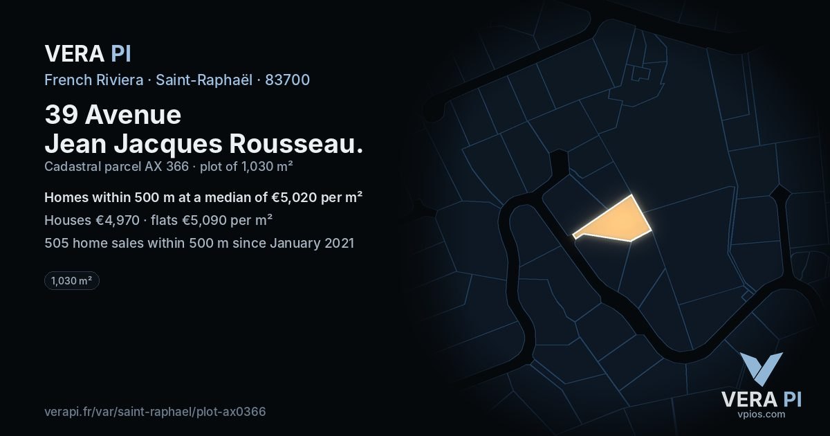 39 Avenue Jean Jacques Rousseau, Saint-Raphaël at night – the plot lit, the parcels around coloured by the prices near them