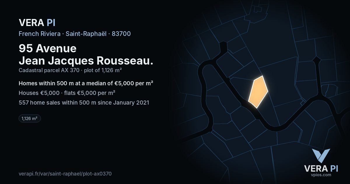 95 Avenue Jean Jacques Rousseau, Saint-Raphaël at night – the plot lit, the parcels around coloured by the prices near them
