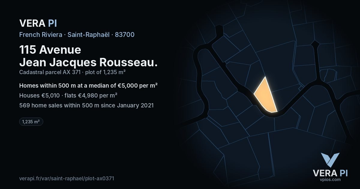115 Avenue Jean Jacques Rousseau, Saint-Raphaël at night – the plot lit, the parcels around coloured by the prices near them