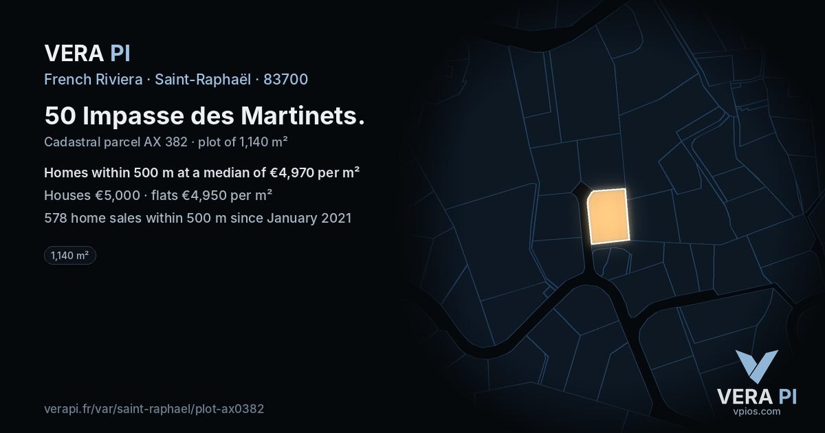 50 Impasse des Martinets, Saint-Raphaël at night – the plot lit, the parcels around coloured by the prices near them