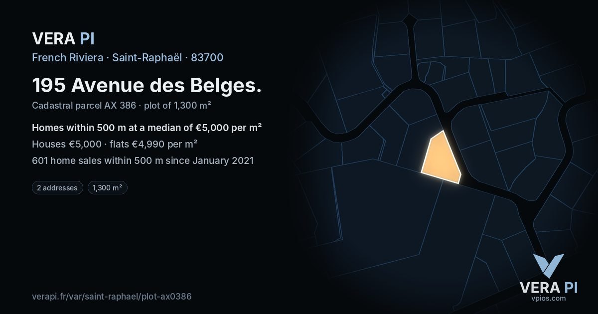 195 Avenue des Belges, Saint-Raphaël at night – the plot lit, the parcels around coloured by the prices near them