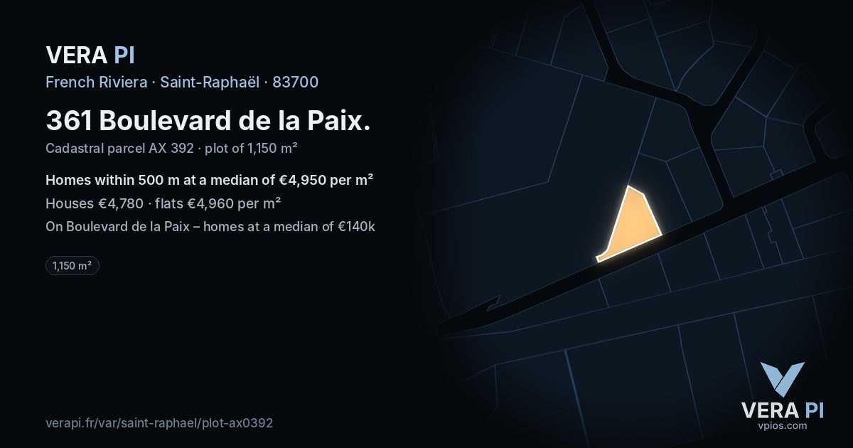 361 Boulevard de la Paix, Saint-Raphaël at night – the plot lit, the parcels around coloured by the prices near them