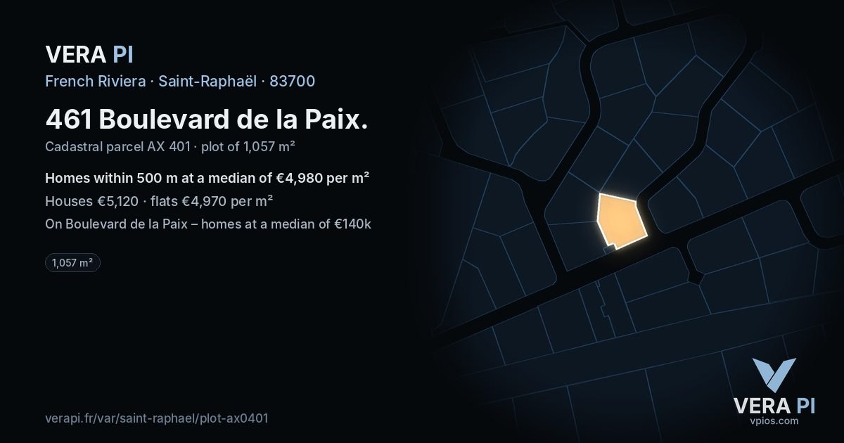 461 Boulevard de la Paix, Saint-Raphaël at night – the plot lit, the parcels around coloured by the prices near them