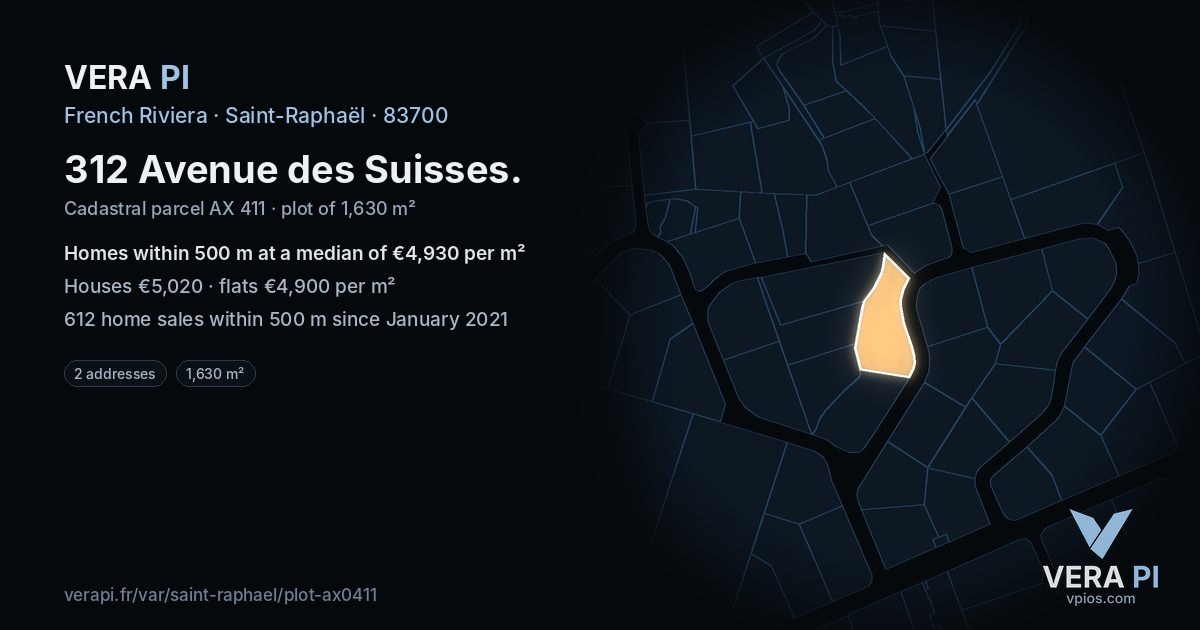 312 Avenue des Suisses, Saint-Raphaël at night – the plot lit, the parcels around coloured by the prices near them
