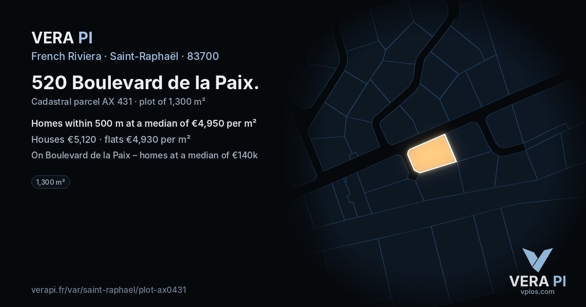 520 Boulevard de la Paix, Saint-Raphaël at night – the plot lit, the parcels around coloured by the prices near them