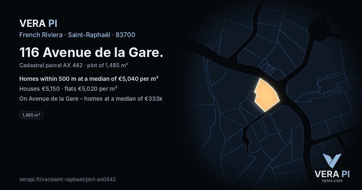 116 Avenue de la Gare, Saint-Raphaël at night – the plot lit, the parcels around coloured by the prices near them