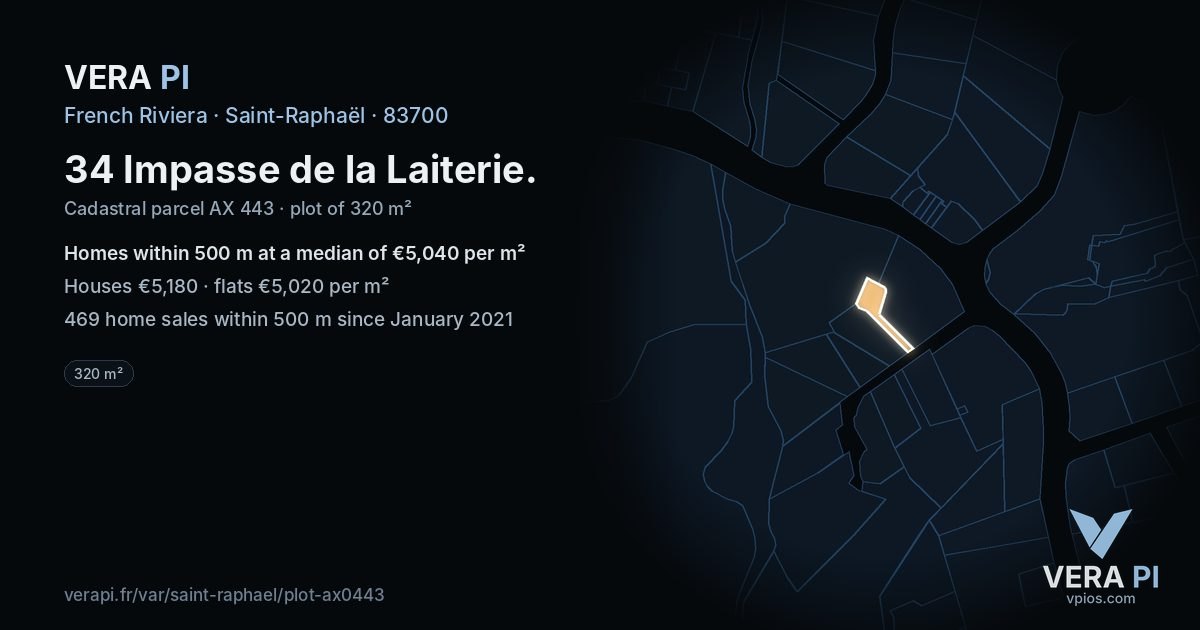 34 Impasse de la Laiterie, Saint-Raphaël at night – the plot lit, the parcels around coloured by the prices near them
