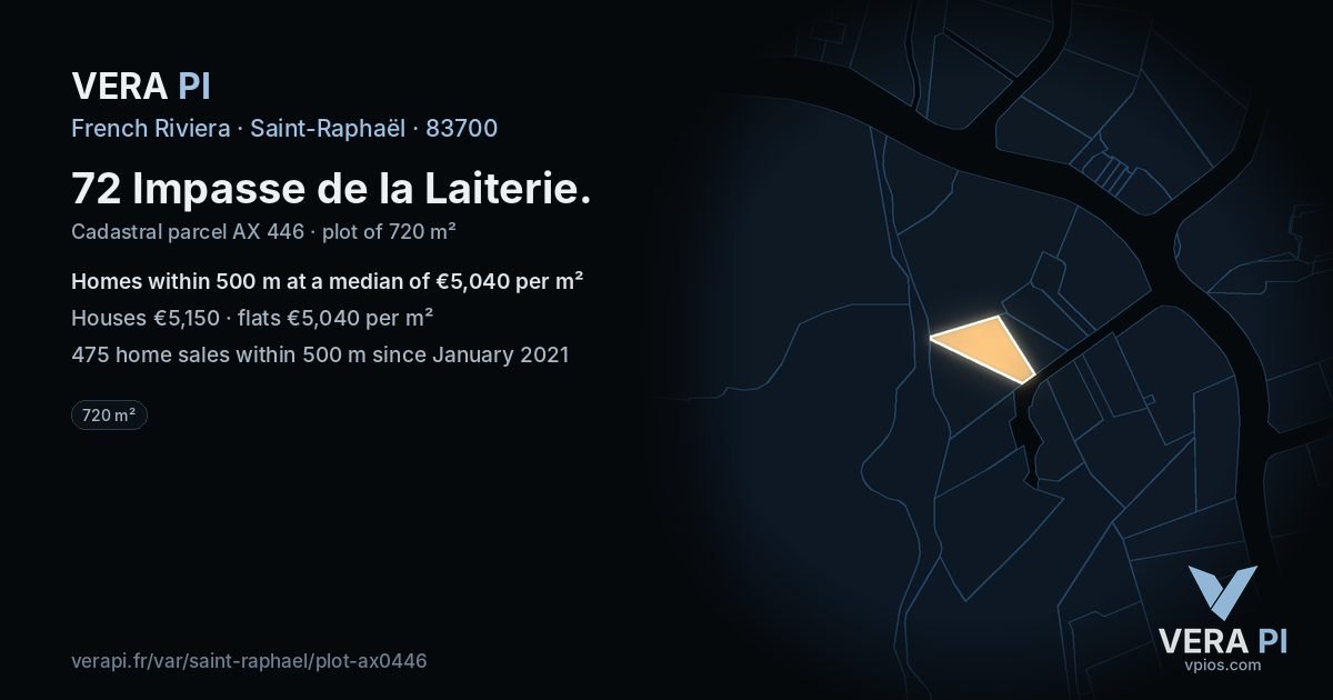 72 Impasse de la Laiterie, Saint-Raphaël at night – the plot lit, the parcels around coloured by the prices near them