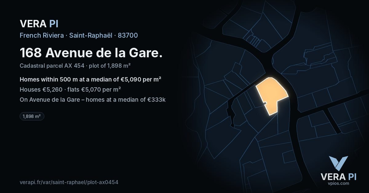 168 Avenue de la Gare, Saint-Raphaël at night – the plot lit, the parcels around coloured by the prices near them