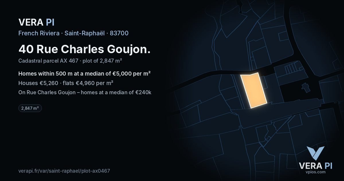 40 Rue Charles Goujon, Saint-Raphaël at night – the plot lit, the parcels around coloured by the prices near them