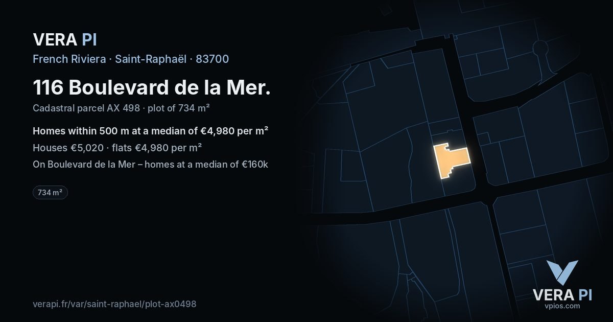 116 Boulevard de la Mer, Saint-Raphaël at night – the plot lit, the parcels around coloured by the prices near them