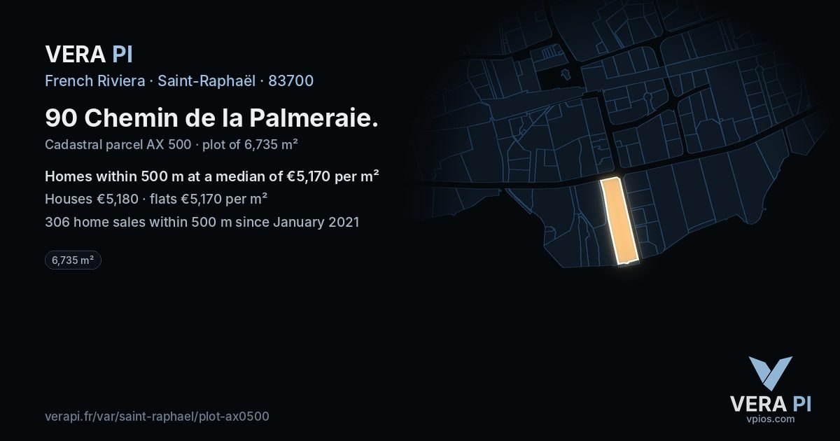 90 Chemin de la Palmeraie, Saint-Raphaël at night – the plot lit, the parcels around coloured by the prices near them