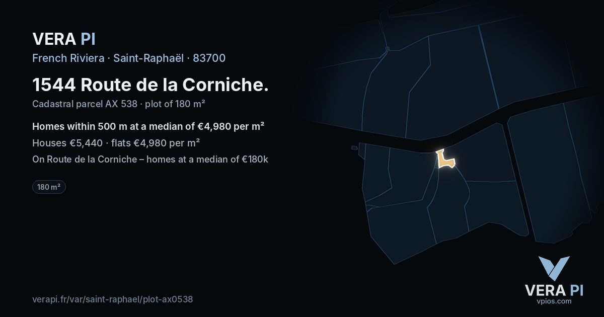 1544 Route de la Corniche, Saint-Raphaël at night – the plot lit, the parcels around coloured by the prices near them
