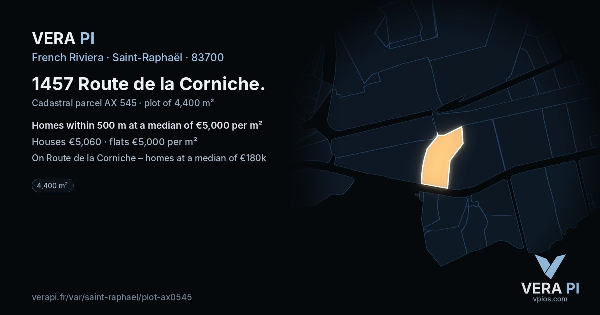 1457 Route de la Corniche, Saint-Raphaël at night – the plot lit, the parcels around coloured by the prices near them