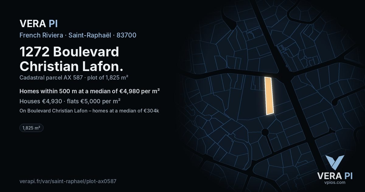 1272 Boulevard Christian Lafon, Saint-Raphaël at night – the plot lit, the parcels around coloured by the prices near them