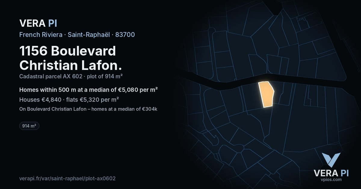 1156 Boulevard Christian Lafon, Saint-Raphaël at night – the plot lit, the parcels around coloured by the prices near them